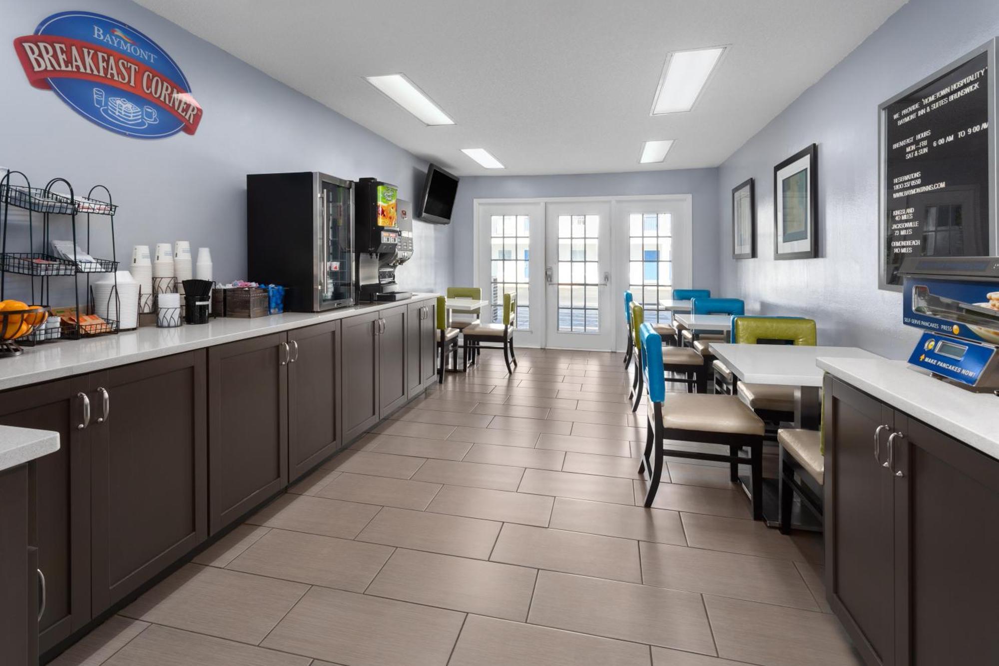 Baymont By Wyndham Brunswick Ga Hotel Екстериор снимка